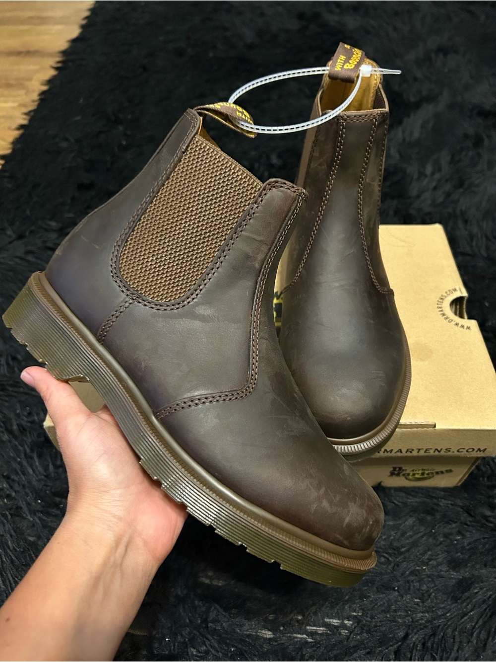 DR MARTENS 2976 Crazy Horse Leather Chelsea Boot 'Brown' shoes women’s 7 new